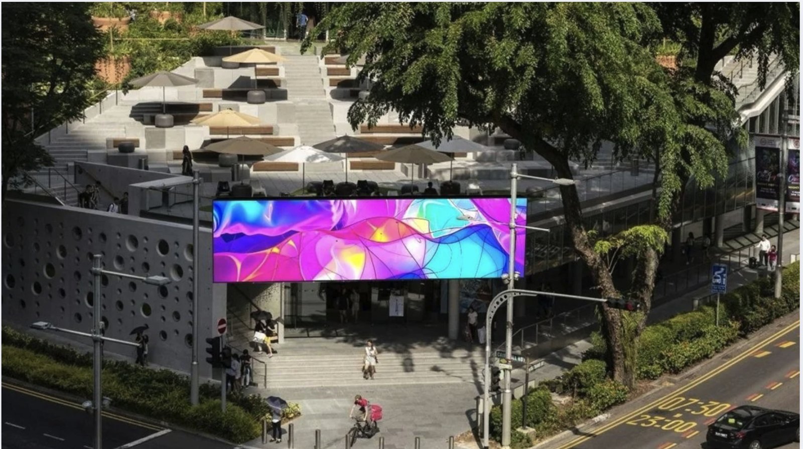 Design Orchard LED screen in situ